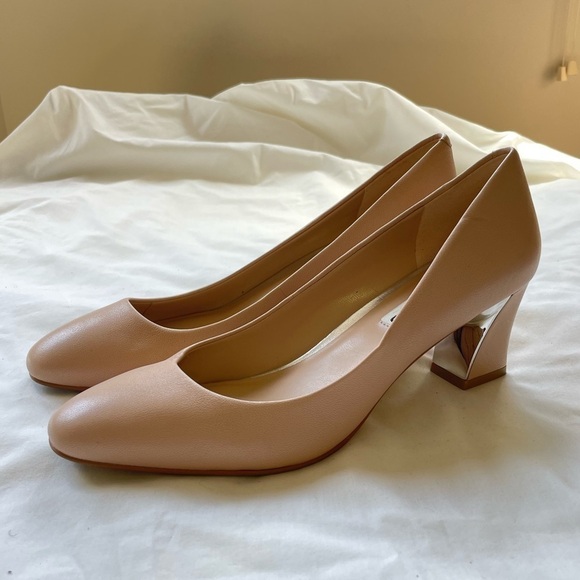 NEW Karl Lagerfeld Andrea Leather Block Heel Pump in Light Brown Size 7.5 - Picture 5 of 9